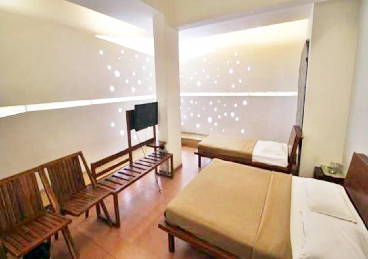 Hotel Holiday Home Μπανγκαλόρ Εξωτερικό φωτογραφία