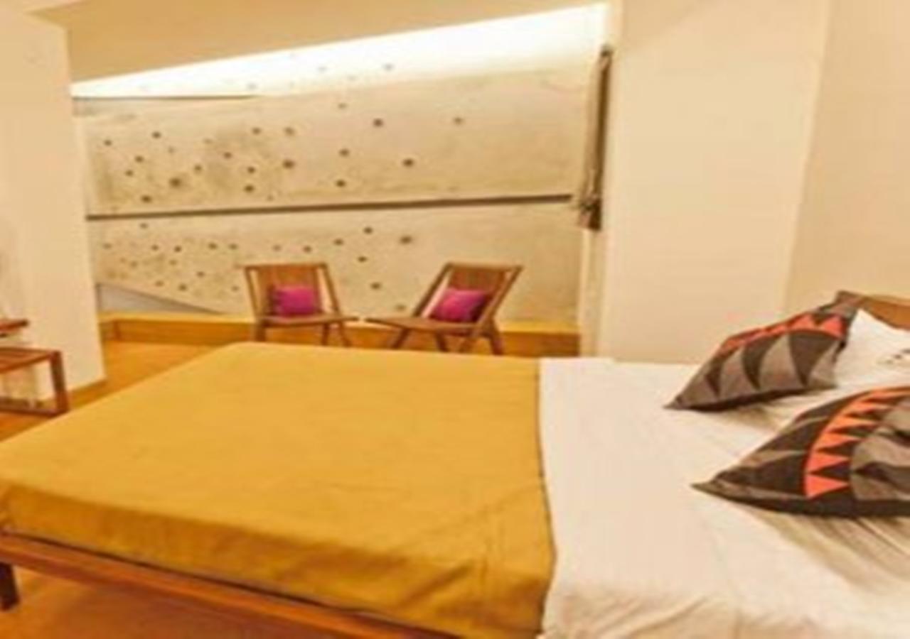 Hotel Holiday Home Μπανγκαλόρ Εξωτερικό φωτογραφία
