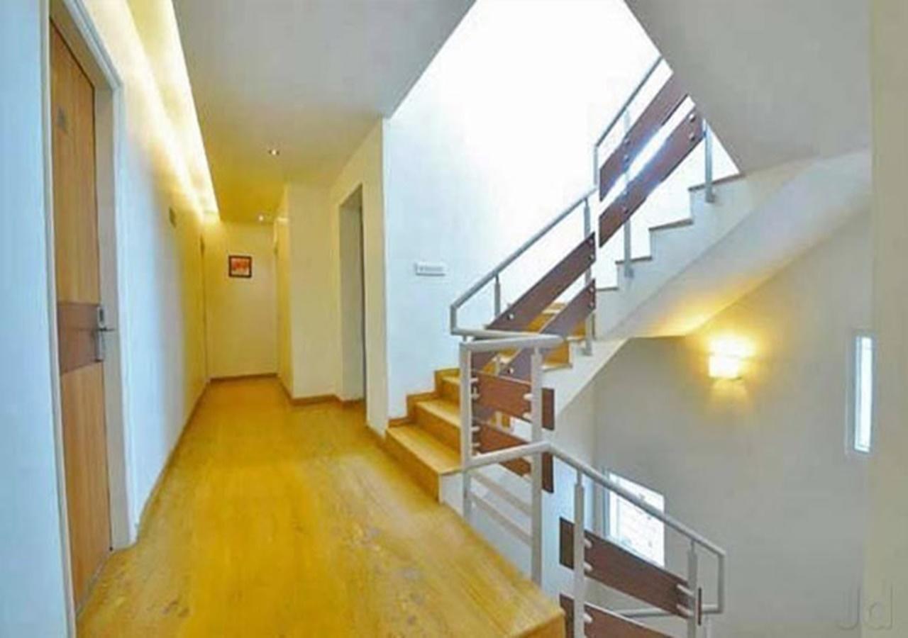 Hotel Holiday Home Μπανγκαλόρ Εξωτερικό φωτογραφία