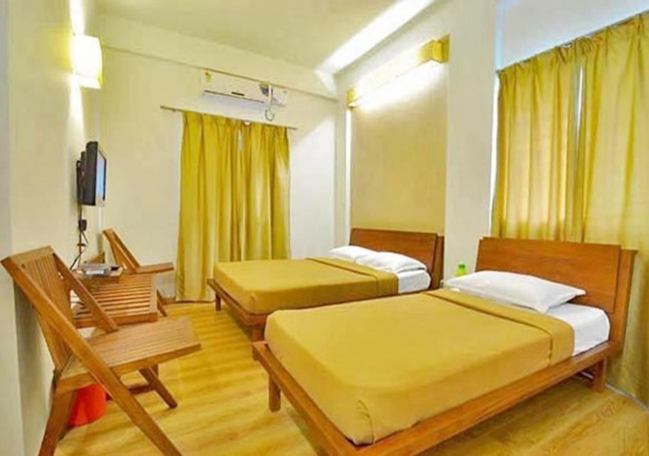 Hotel Holiday Home Μπανγκαλόρ Εξωτερικό φωτογραφία